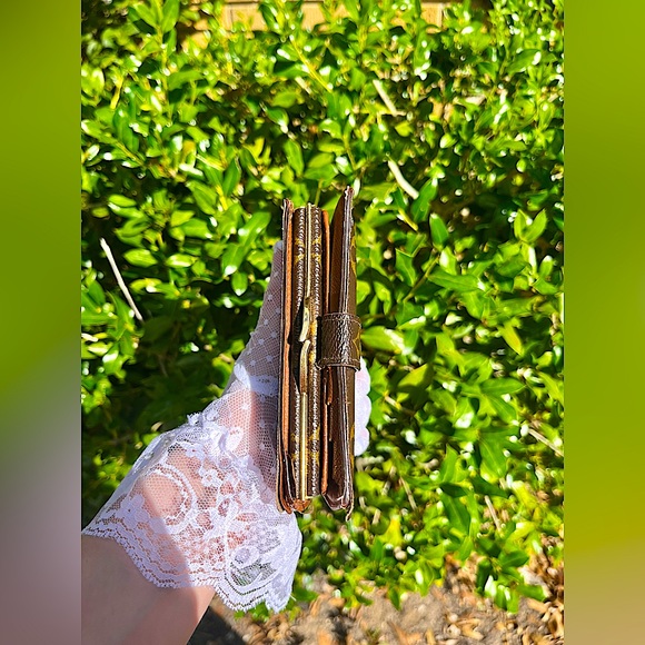 Sold - Picture 7 of 13